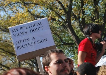 Illustration for article titled Some Actual Displays Of Sanity And Civility At The Jon Stewart Rally (Updated)